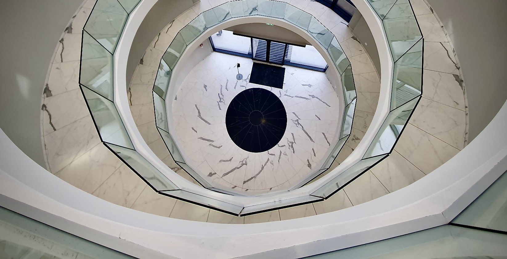 HELVETICA STONES: I MATERIALI PREGIATI PER LE MIGLIORI REALIZZAZIONI ARCHITETTONICHE